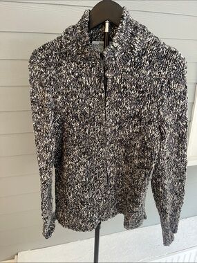 Women’s Black & White Zip-Front Knit Cardigan